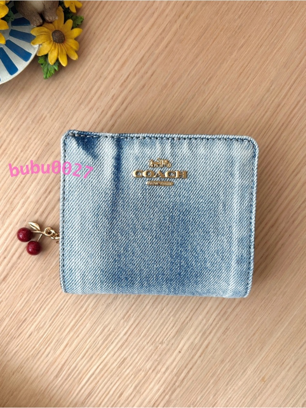 NWT💓Coach Snap Wallet In Loved Denim With Cherry Charm Rare Vintage CEC35